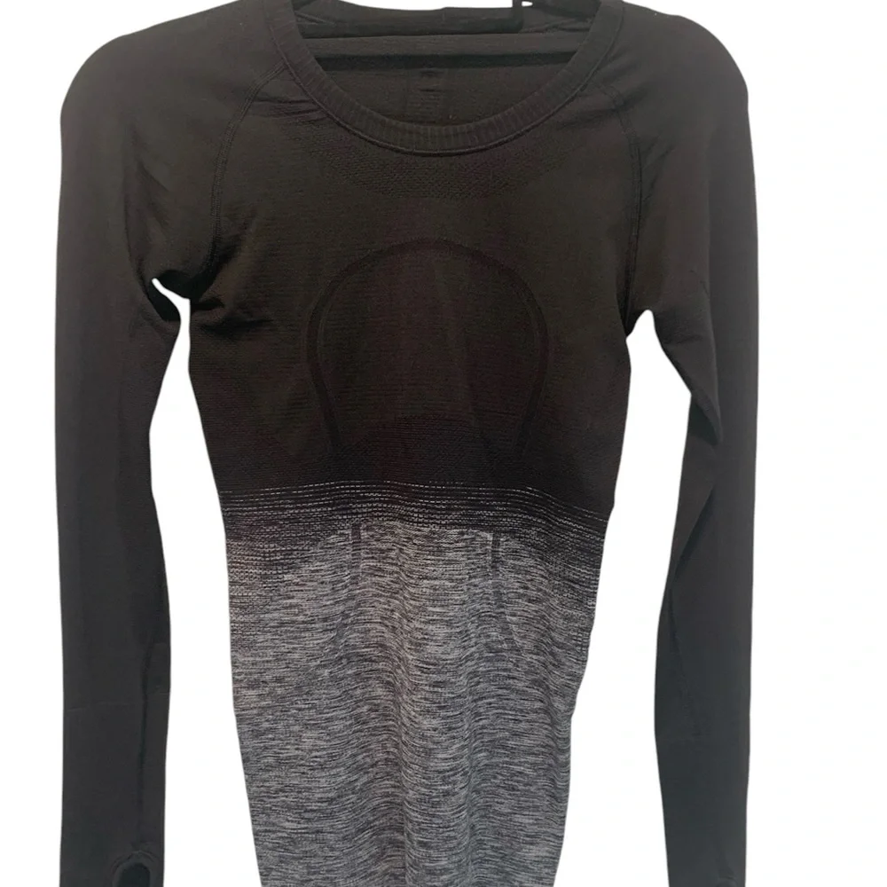 9. Lululemon long sleeve swiftly Size 4